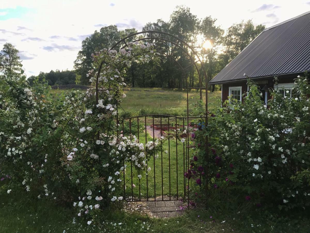 Sjoebacken Gard Bed & Breakfast Lerdala Exterior foto